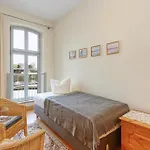 2 Bedroom Amazing In Krakow Am *