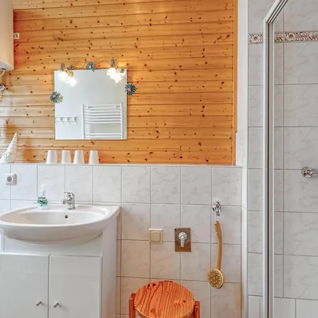 2 Bedroom Amazing In Krakow Am * Krakow am See